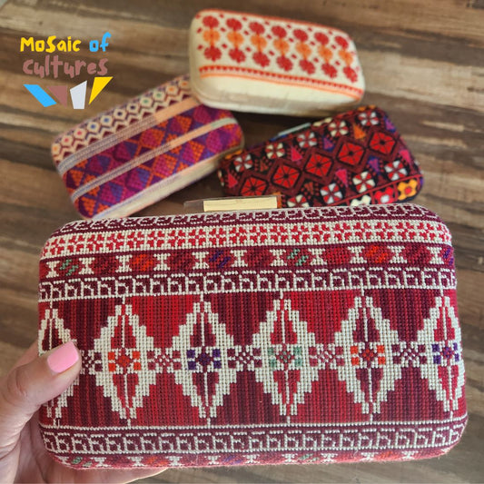 Lali Pali Red and Beige Purse